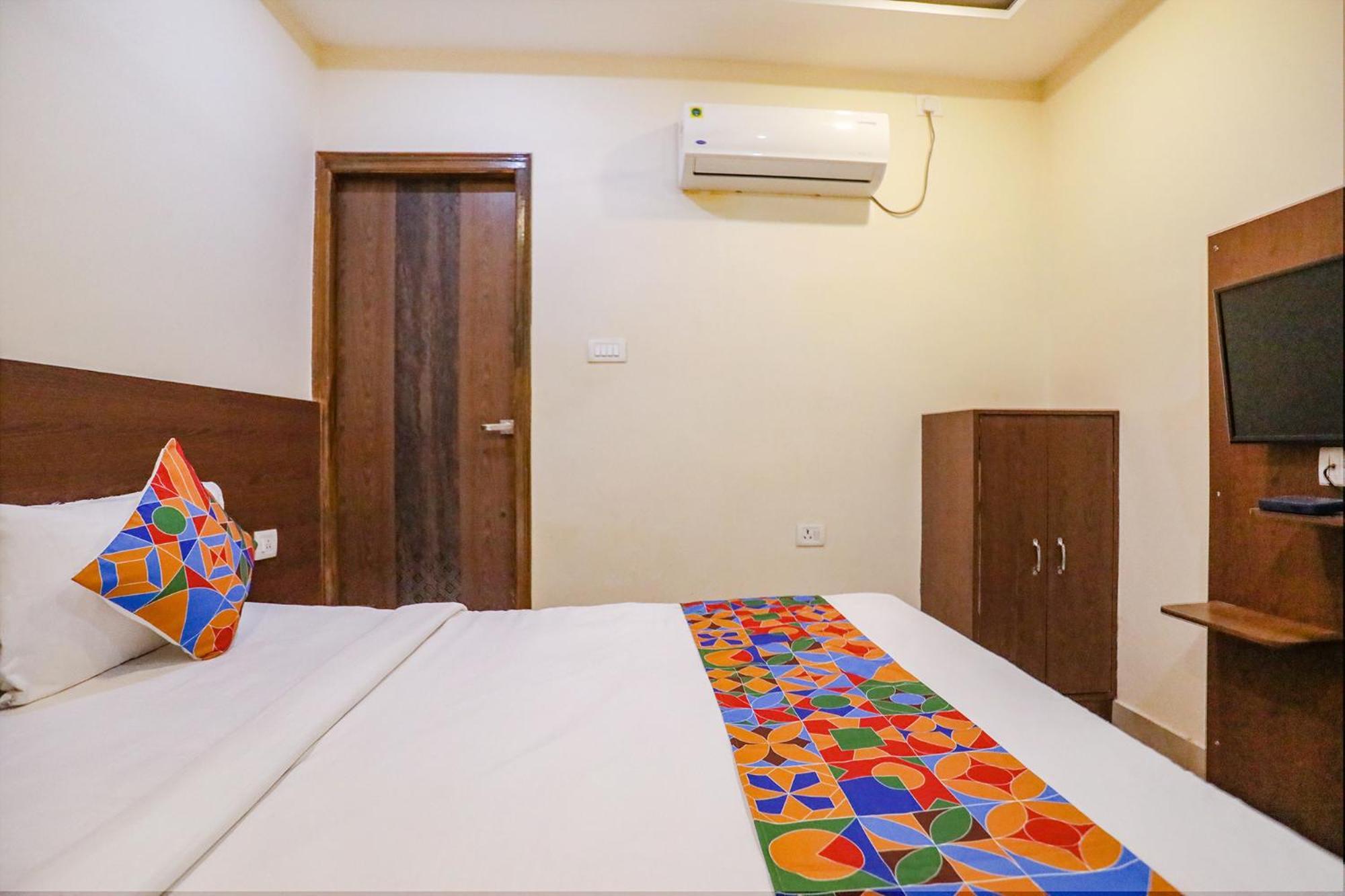 Fabexpress Banarasi Kothi Hotel Varanasi Exterior photo