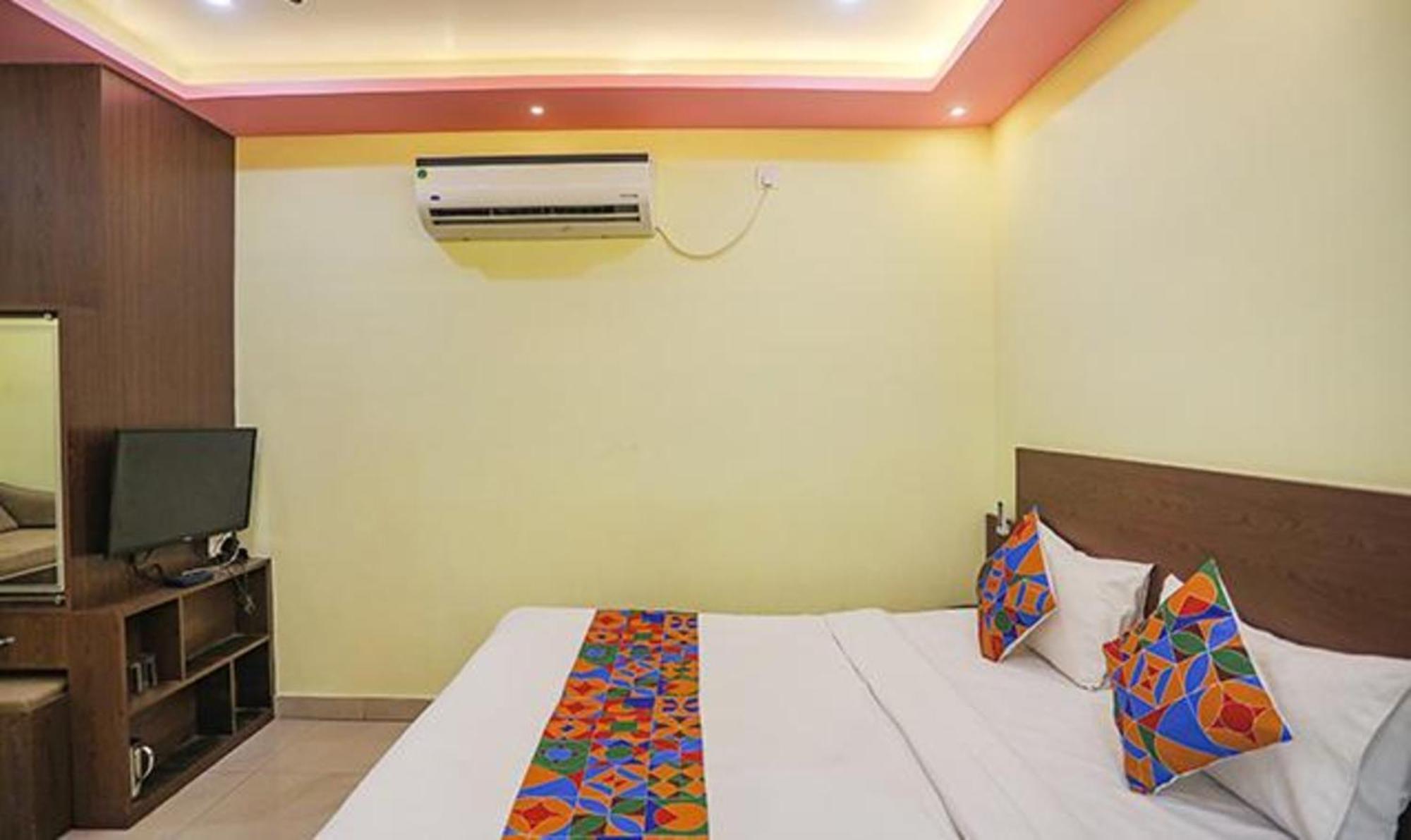 Fabexpress Banarasi Kothi Hotel Varanasi Exterior photo